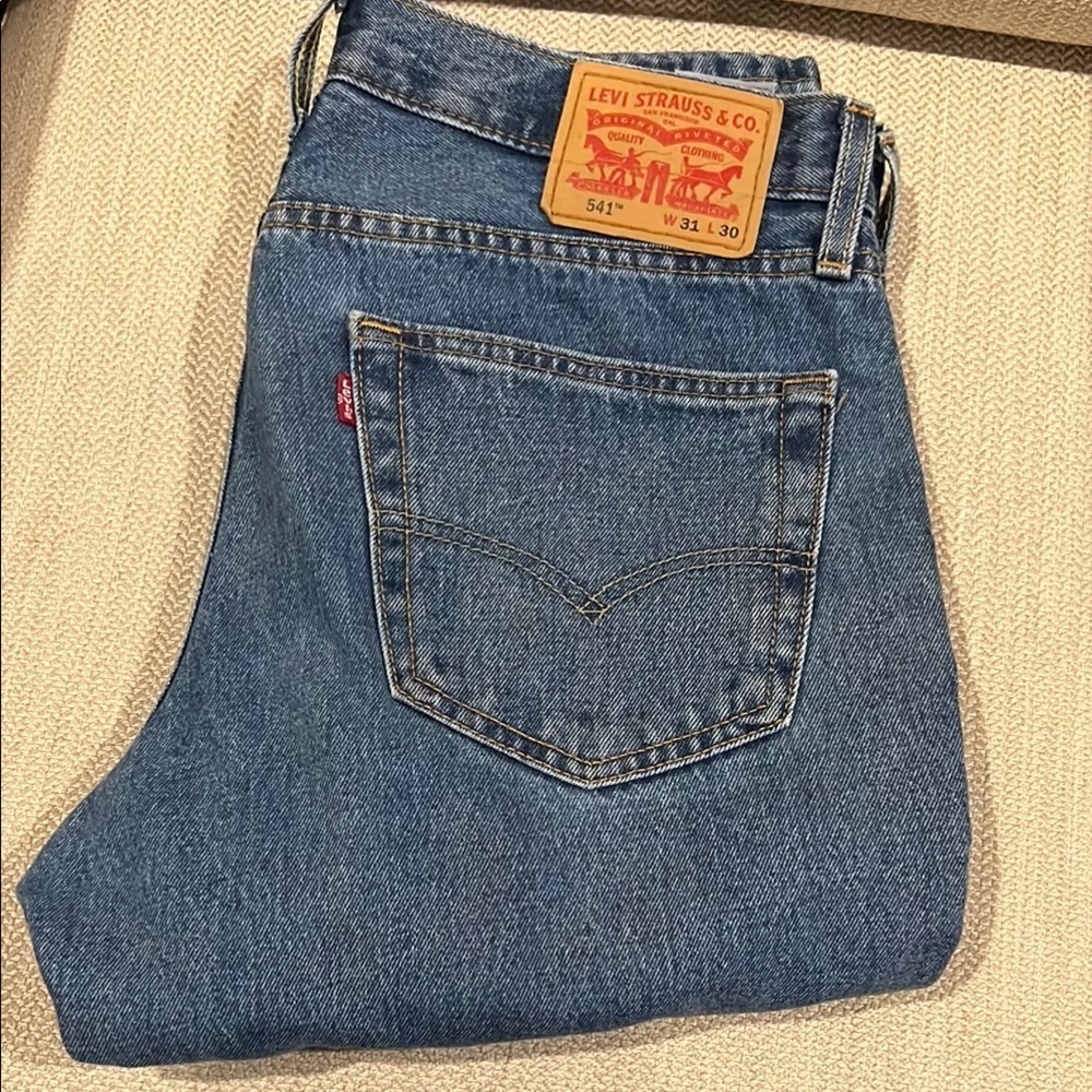 Levi's Blue 541 Jeans size 31 x 30